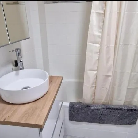 Apartment Pres De La